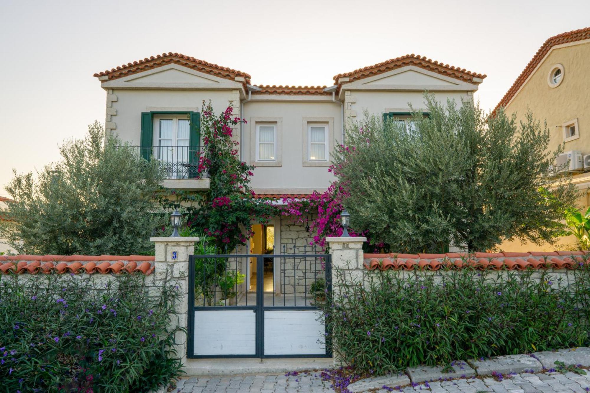 Melekaki Alacati Cesme Bagian luar foto